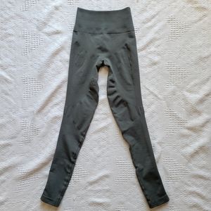 Lululemon  Flow & Go Tight Leggings  Full Length Dark Olive